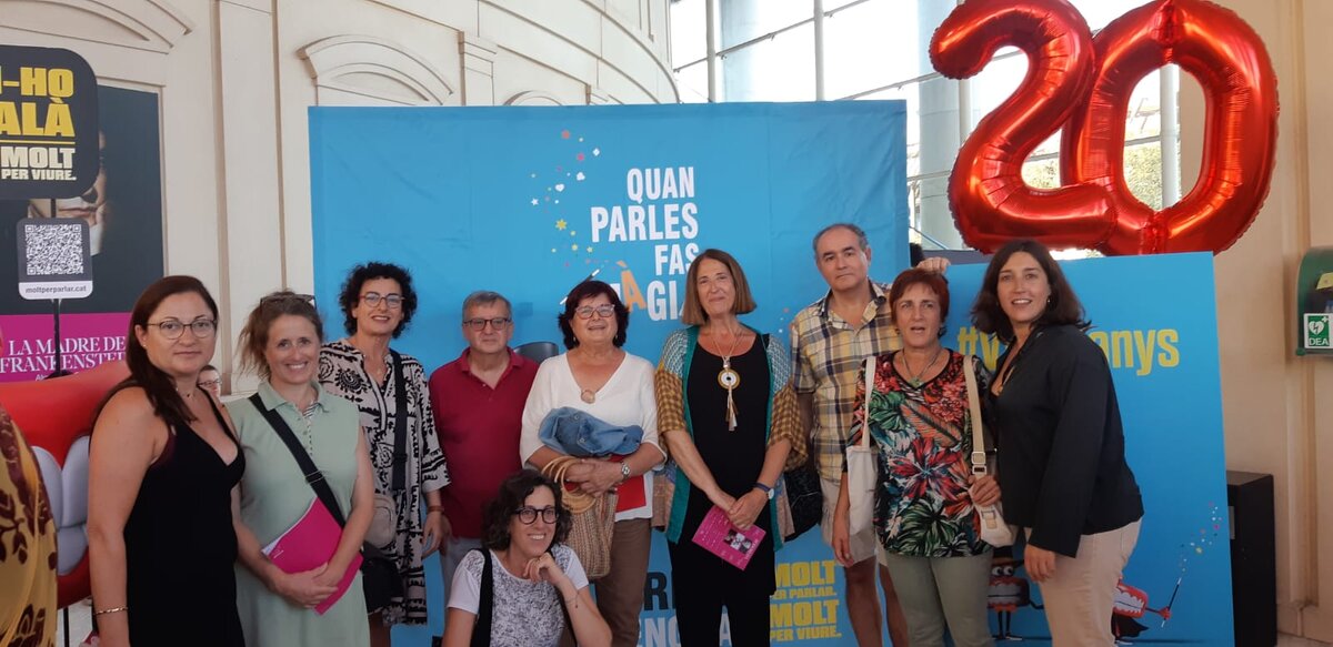 El Voluntariat per la llengua celebra els 20 anys al Teatre Nacional de ...