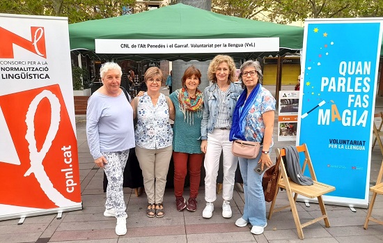 El Voluntariat per la llengua participa a la I Fira de Mostres d ...