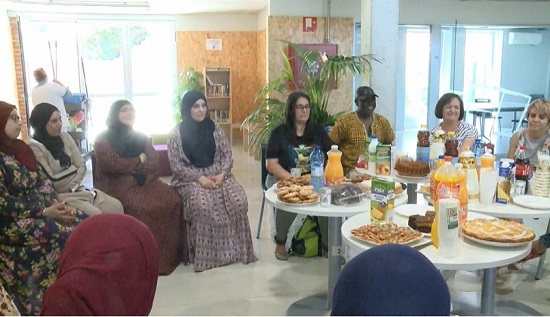 Vilafranca apropa el català oral a les famílies en l’entorn escolar