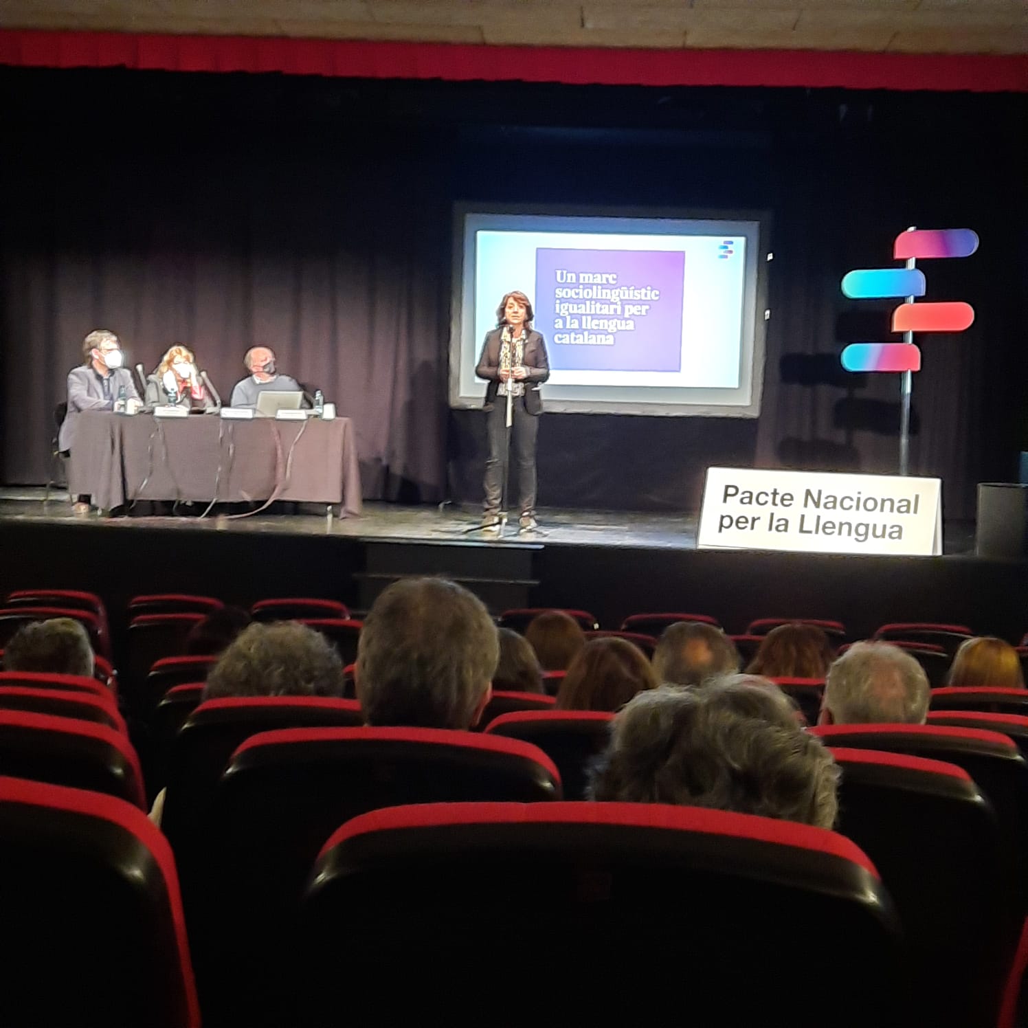 Pacte nacional llengua 1