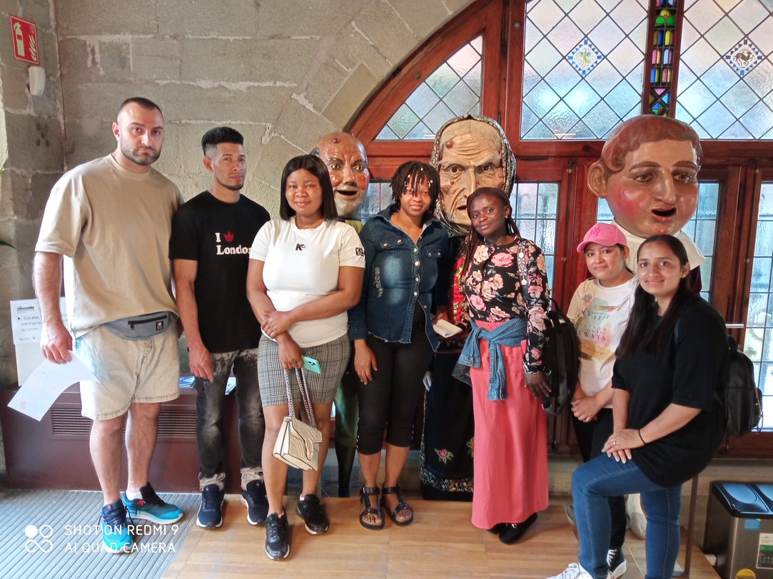 Un dels grups de la Gimcana per Vic