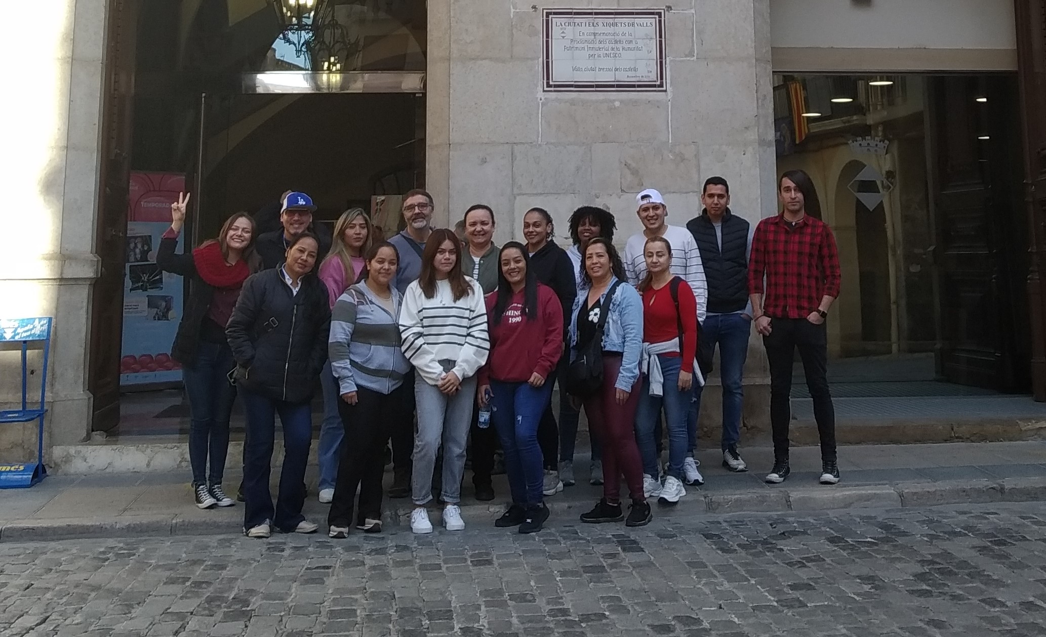 Alumnes a la biblioteca de Valls